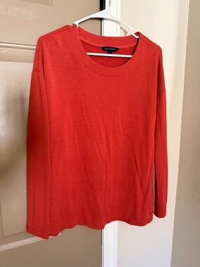Banana Republic Coral Long Sleeve Crewneck Top